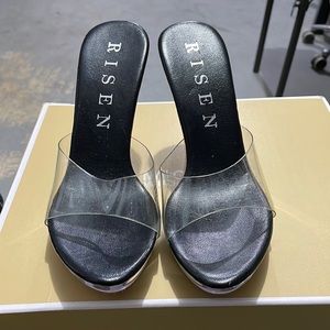 Heel sandal